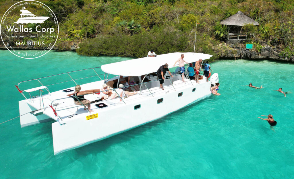 Private , sharing cataspeed boat trip mauritius